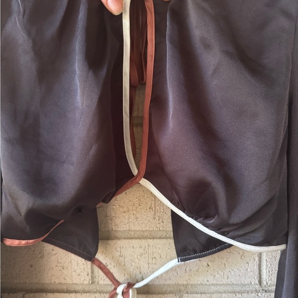 Finders Keepers Black Tie-Back Palm Blouse - Picture 3 of 5